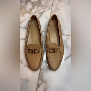 Salvatore Ferragamo Beige Leather Loafers with Gold Horsebit